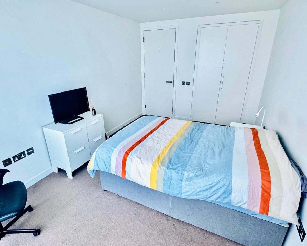 Elegant 2br In Prestigious Quartermile